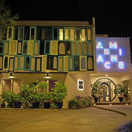 Ambiance Boutique Art Hotel Карачи Екстериор снимка