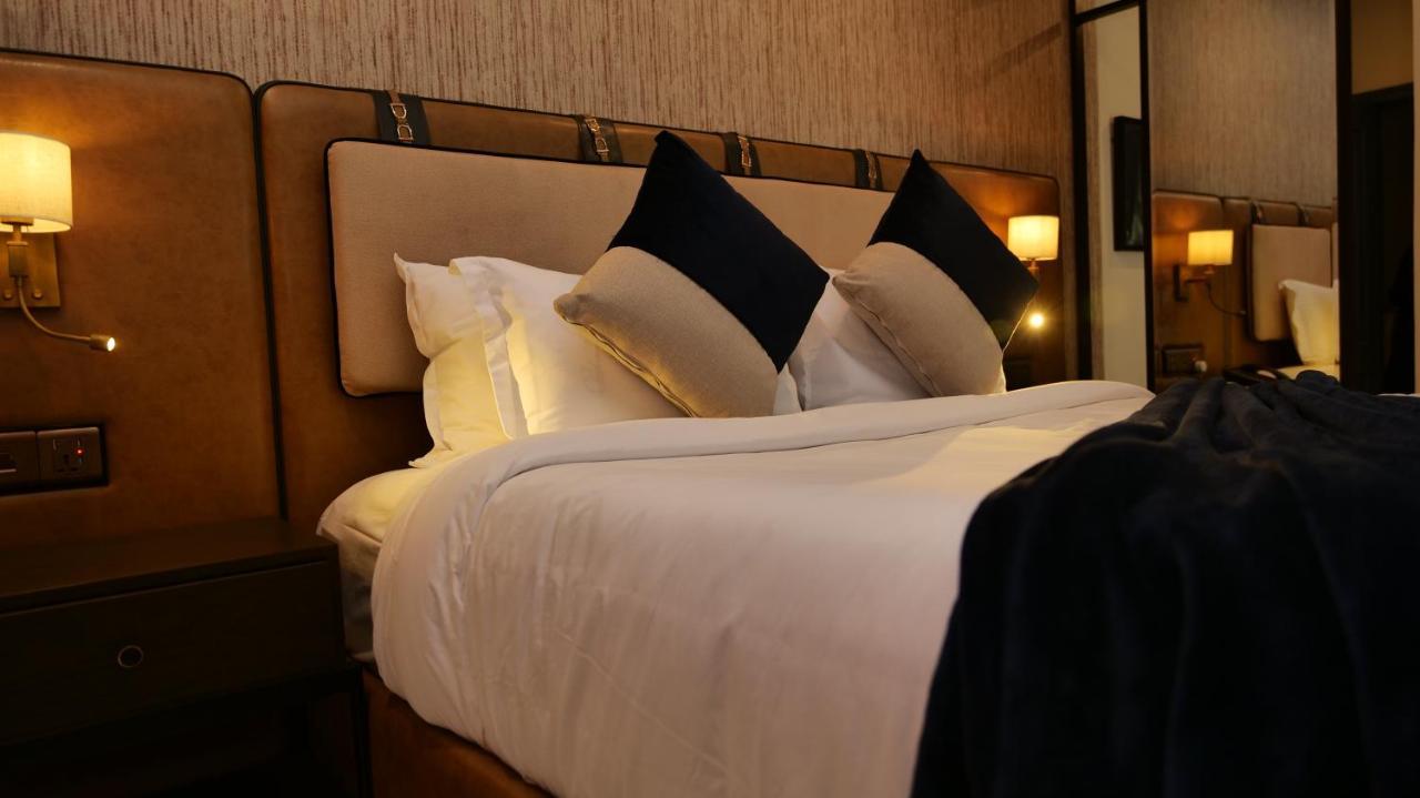 Ambiance Boutique Art Hotel Карачи Екстериор снимка