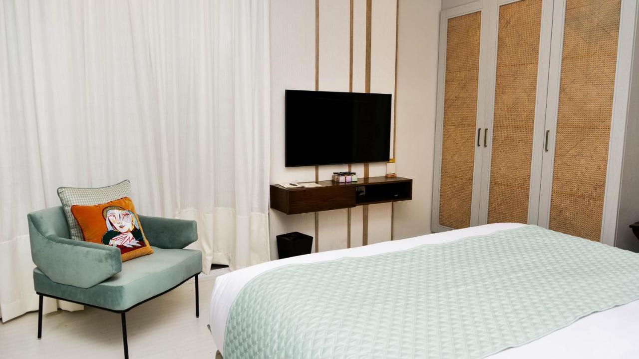 Ambiance Boutique Art Hotel Карачи Екстериор снимка